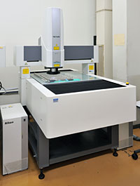 Automatic dimensional measuring device:image