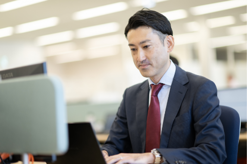 T.Iさんが業務を行う様子